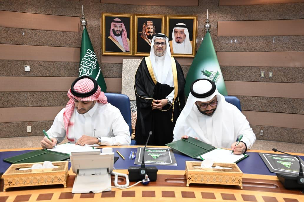 تعاون أكاديمي بين جامعة الملك عبدالعزيز و”لوسد” لدعم صناعة السيارات بالكوادر الوطنية